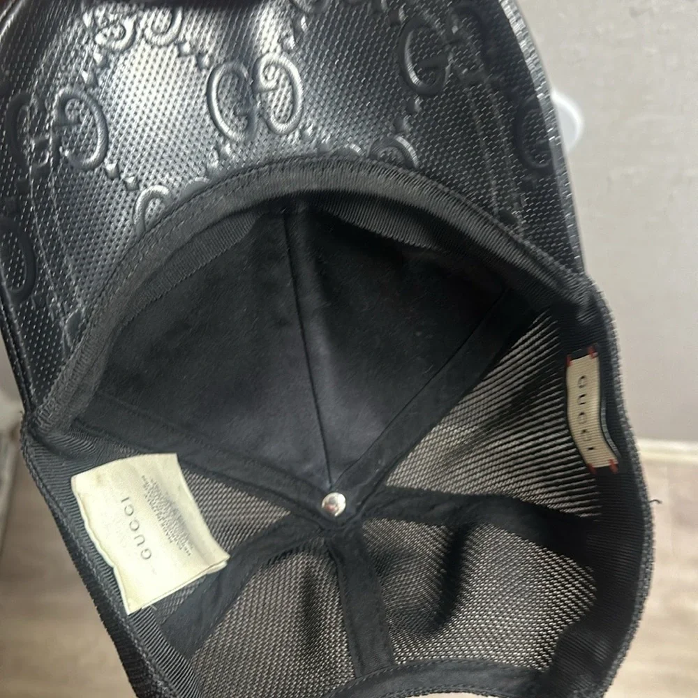 Gucci Black Embossed Cap - Picture 2 of 4